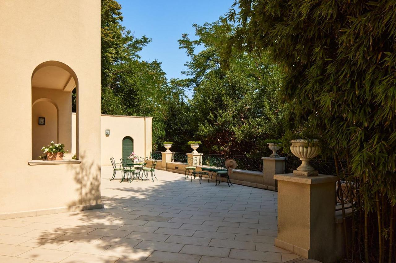 Villa Monacelli B&B Fano Buitenkant foto