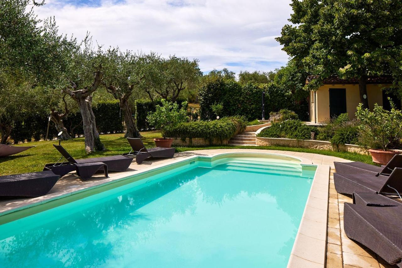 Villa Monacelli B&B Fano Buitenkant foto