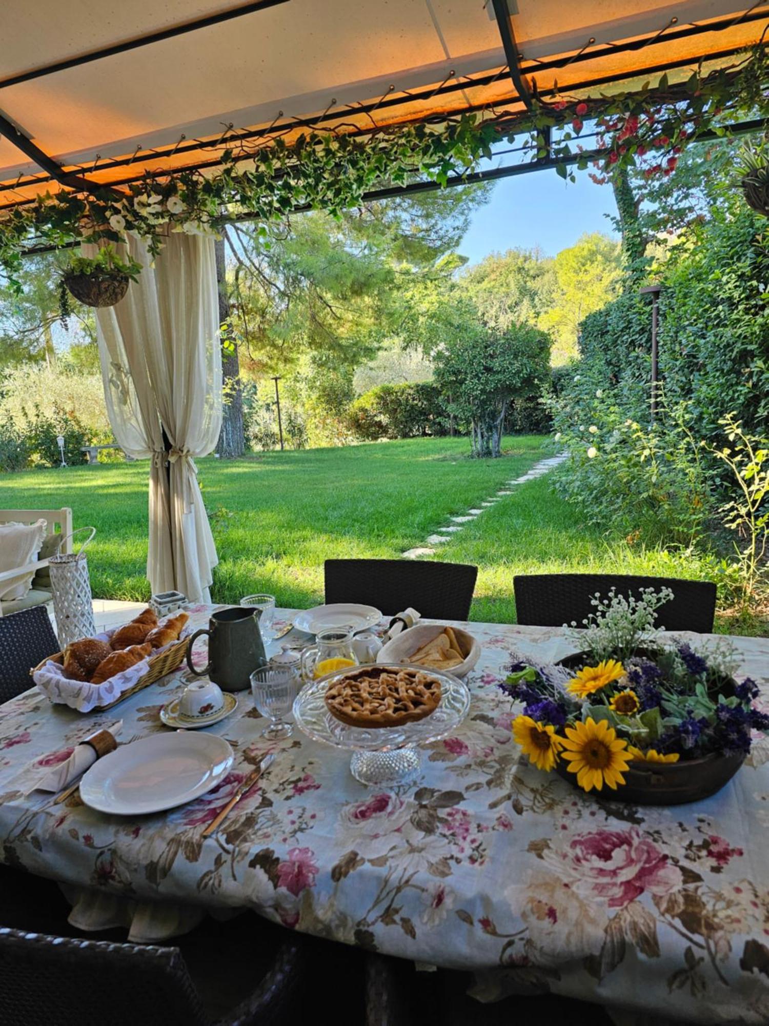 Villa Monacelli B&B Fano Buitenkant foto